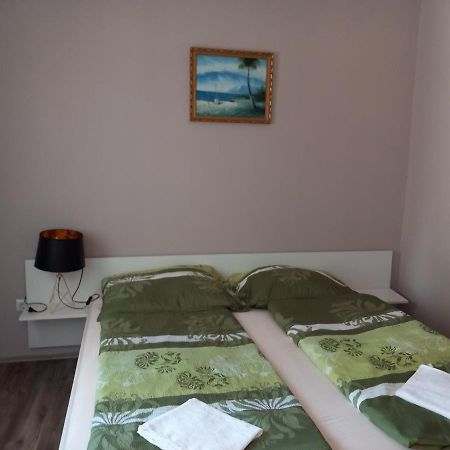 Hanna Apartman Balatonlelle Exterior photo