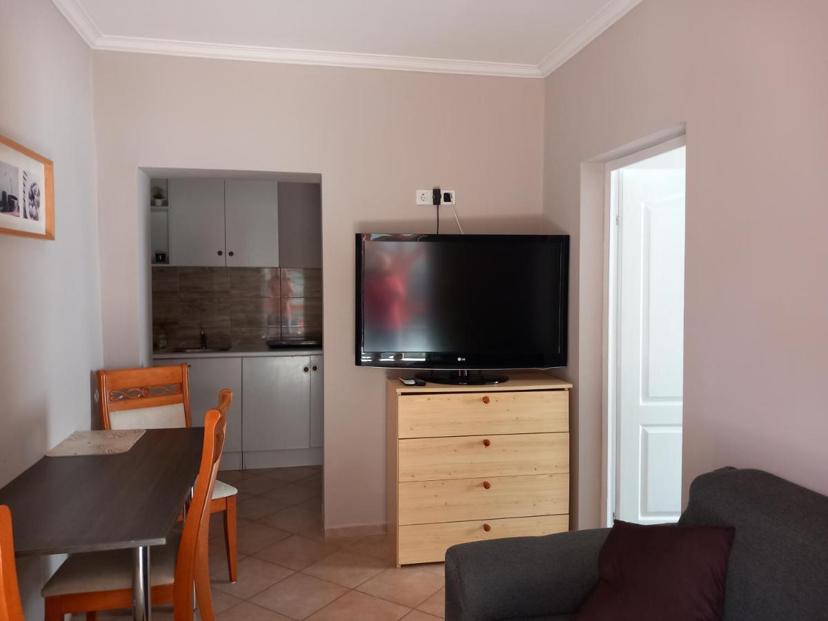 Hanna Apartman Balatonlelle Exterior photo