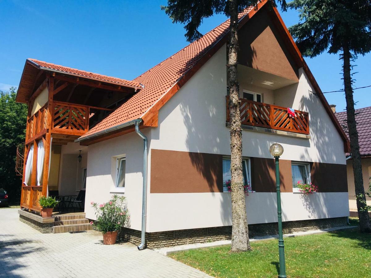 Hanna Apartman Balatonlelle Exterior photo